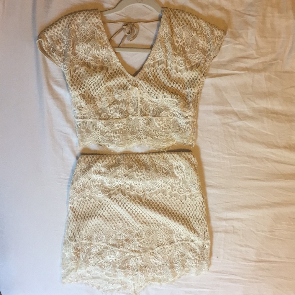 Lacey set